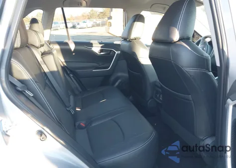 2024 Toyota Rav4 Xle from USA, damaged, VIN 2T3P1RFV7RW439966